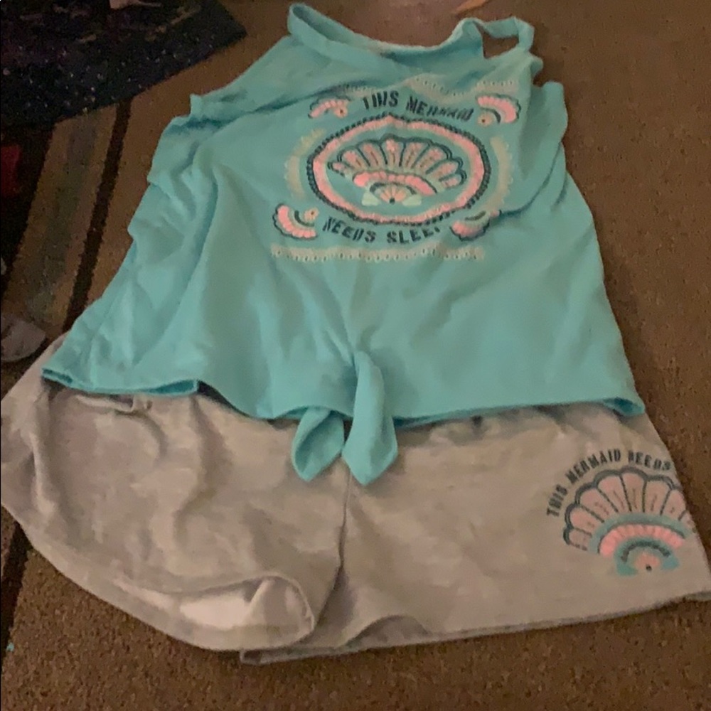 Top and bottoms in 1